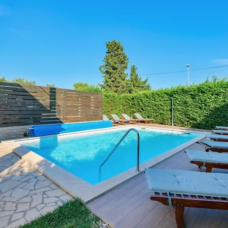 Holiday Paula - With Pool